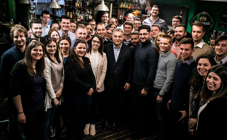 „A fiatalokkal közösen kell megvédenünk Magyarországot”