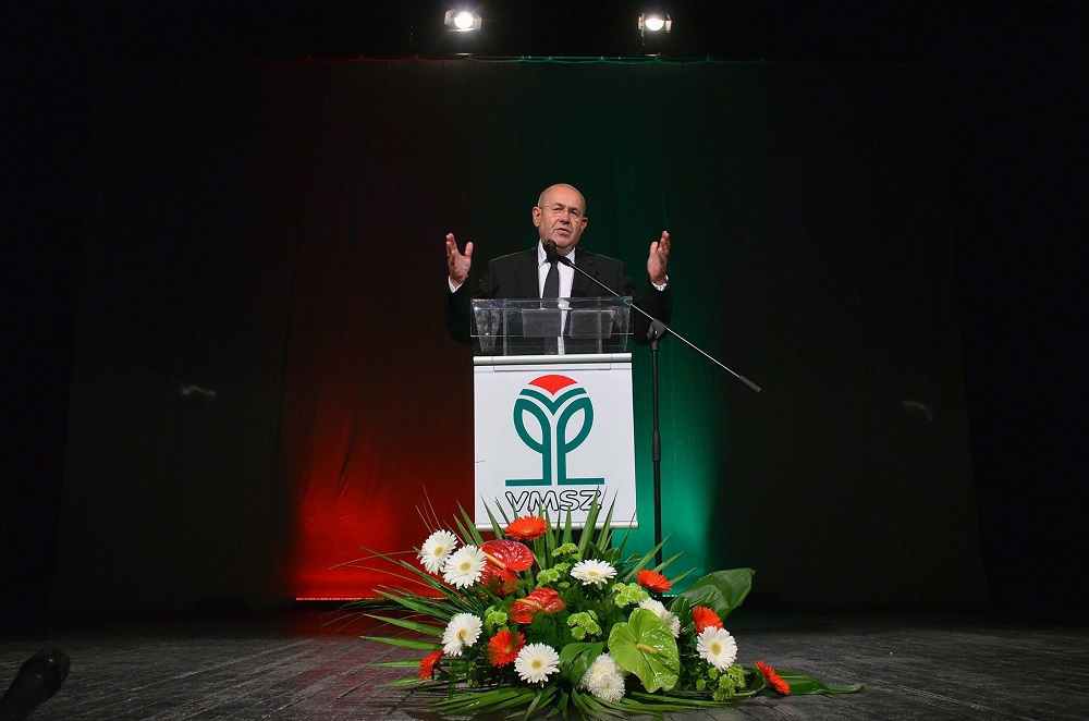 Pásztor István újraválasztották a VMSZ elnökévé