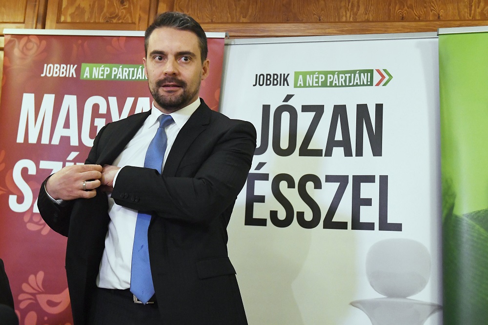 Vona Gábor teljesen hiteltelen