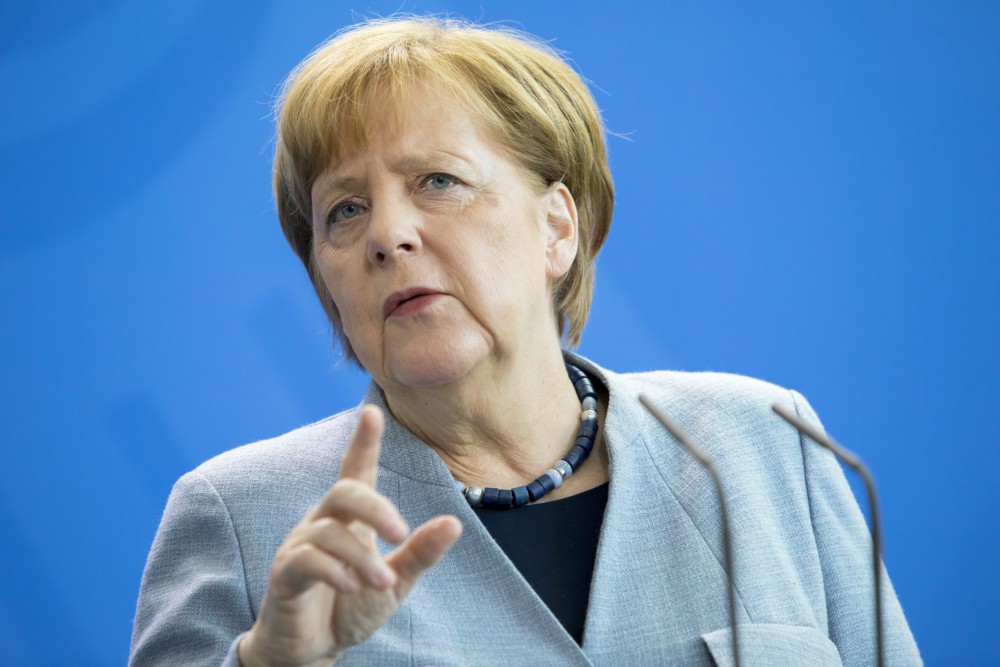 Angela Merkel gratulált