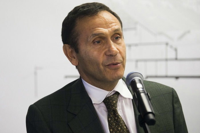 Házi őrizetet indítványoztak