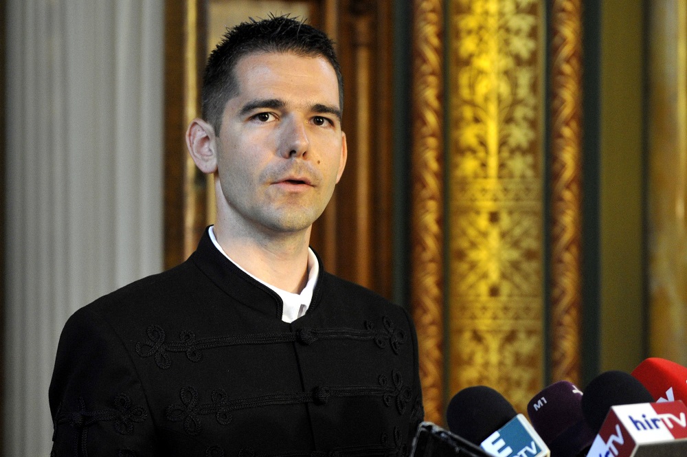 Novák Előd: a Jobbik nem épített volna kerítést