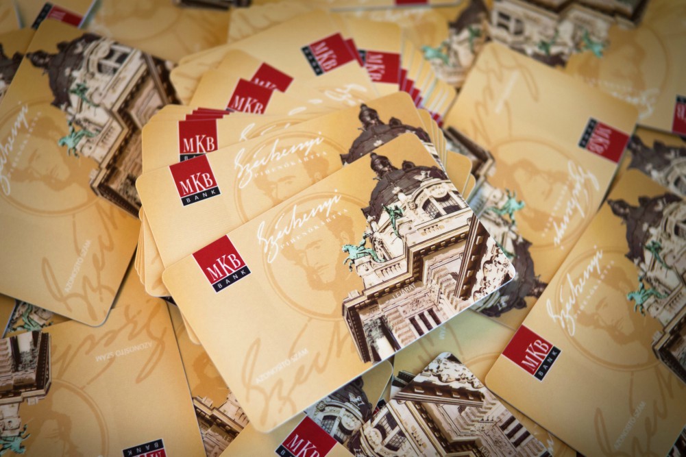 Rekordot döntöttek a SZÉP-kártya költések