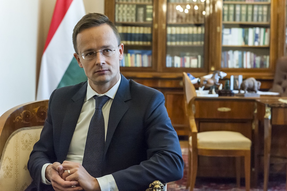 Segíteni kell a szíriaiaknak