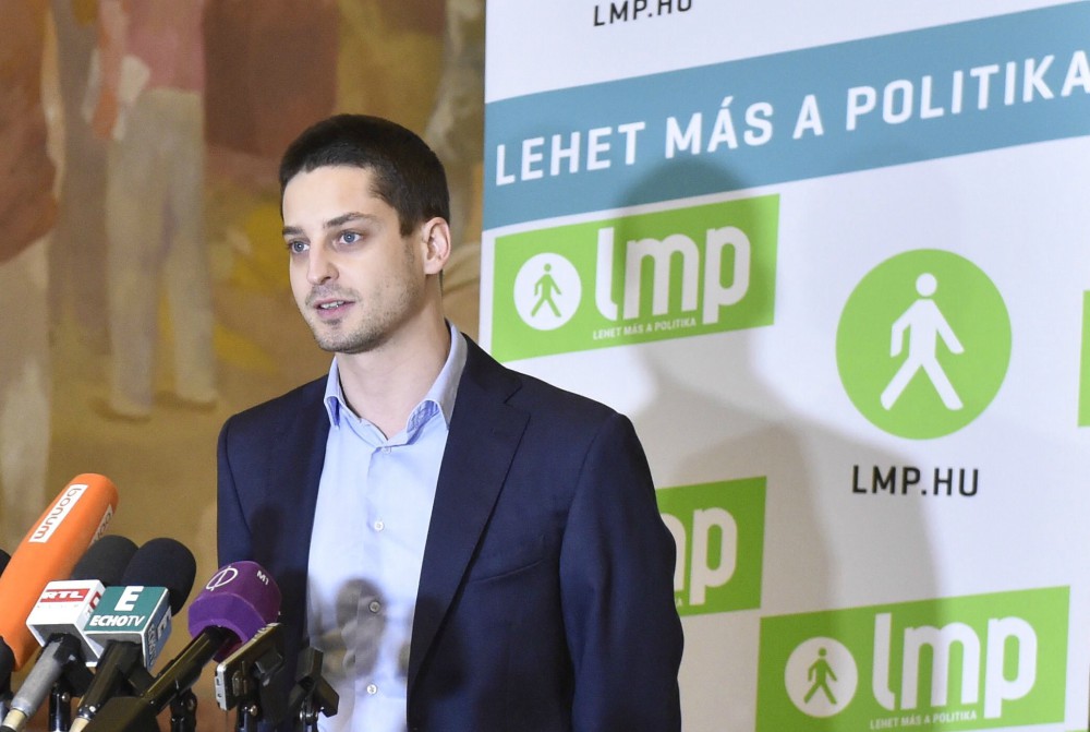 Nyomoz a rendőrség az aláírásgyűjtéssel kapcsolatban