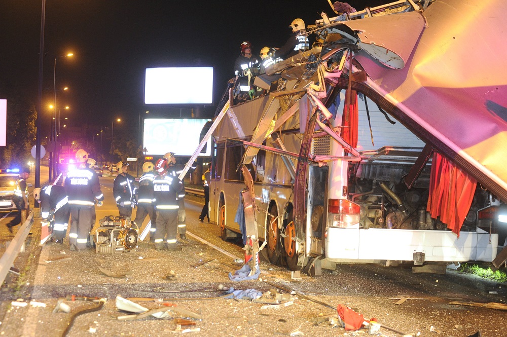 Őrizetbe vették a sofőrt