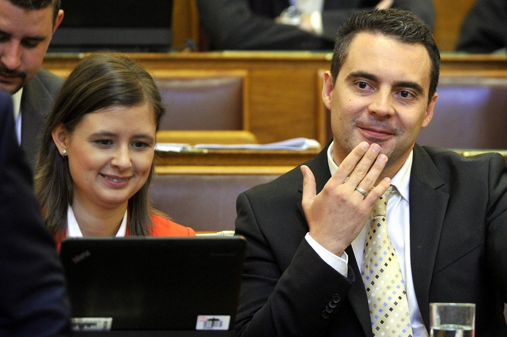 Kordont bont a Jobbik