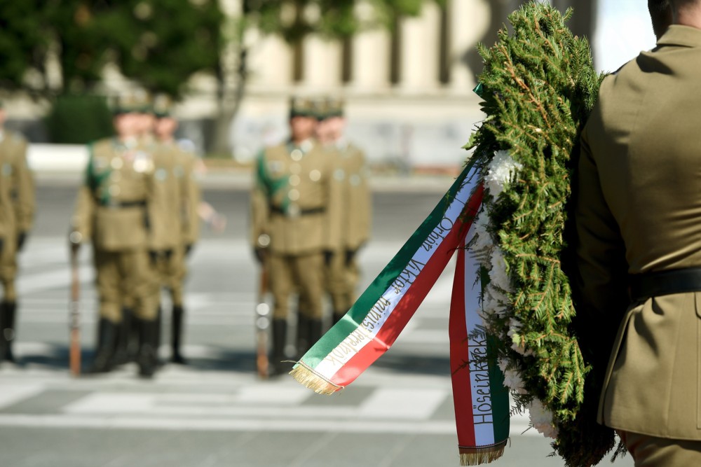 A magyar hősökre emlékezik az ország