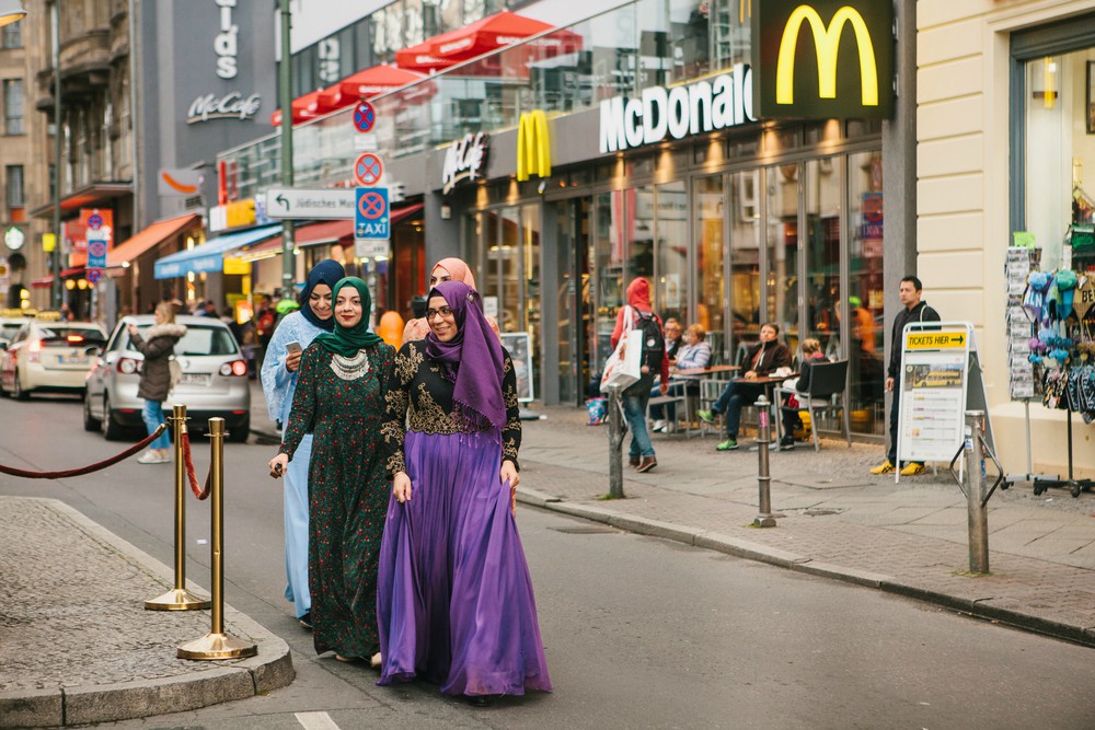 Több mint húszmilliárd euró a menekültügyre