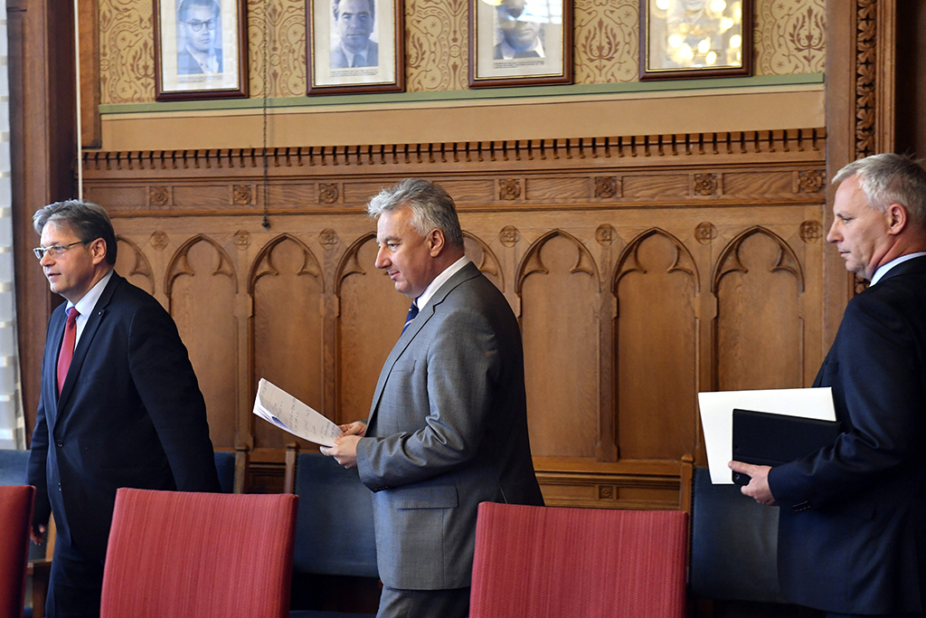 Kész újragondolni az szja 1 százalékok rendszerét