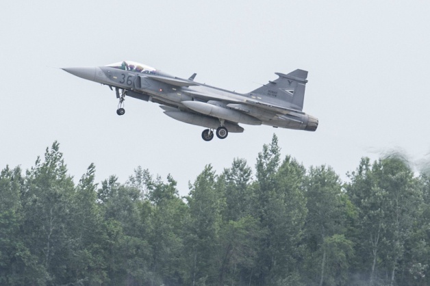 Riasztották a honvédség Gripenjét