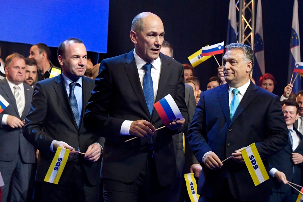 Megkezdődött a voksolás Szlovéniában