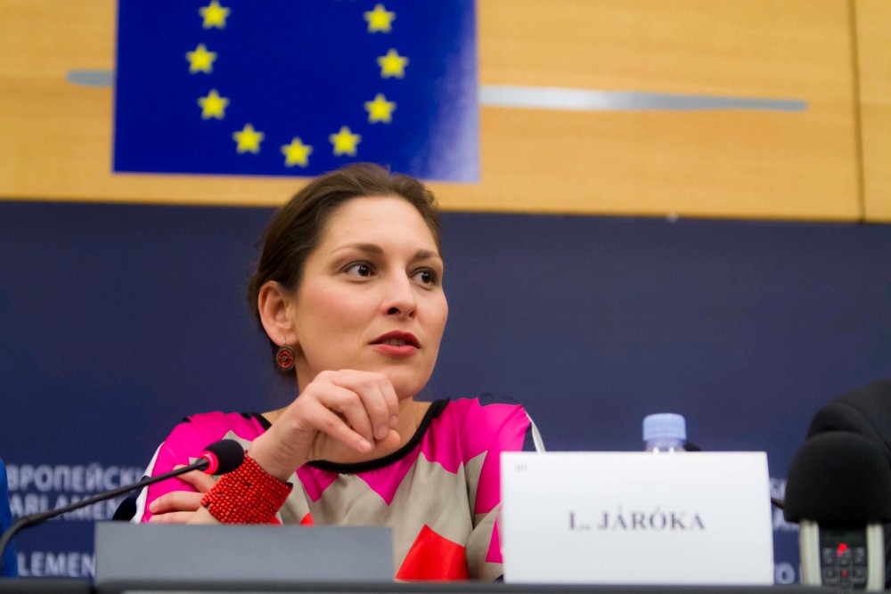 Véget kell vetni a kárpátaljai romák bántalmazásának