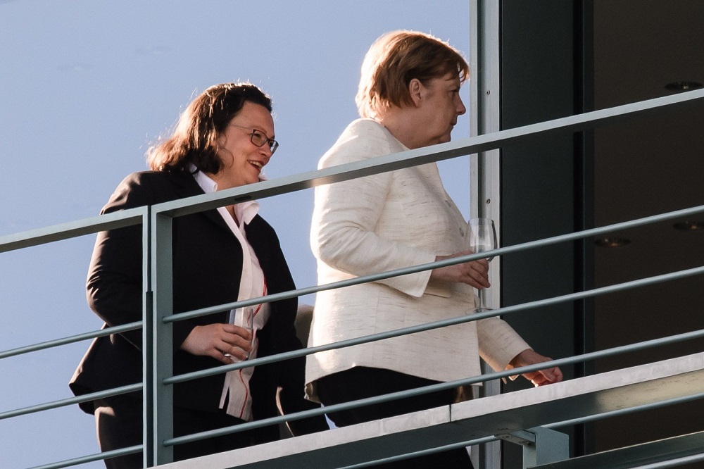 „Álnok, jobboldali populista stratégia”