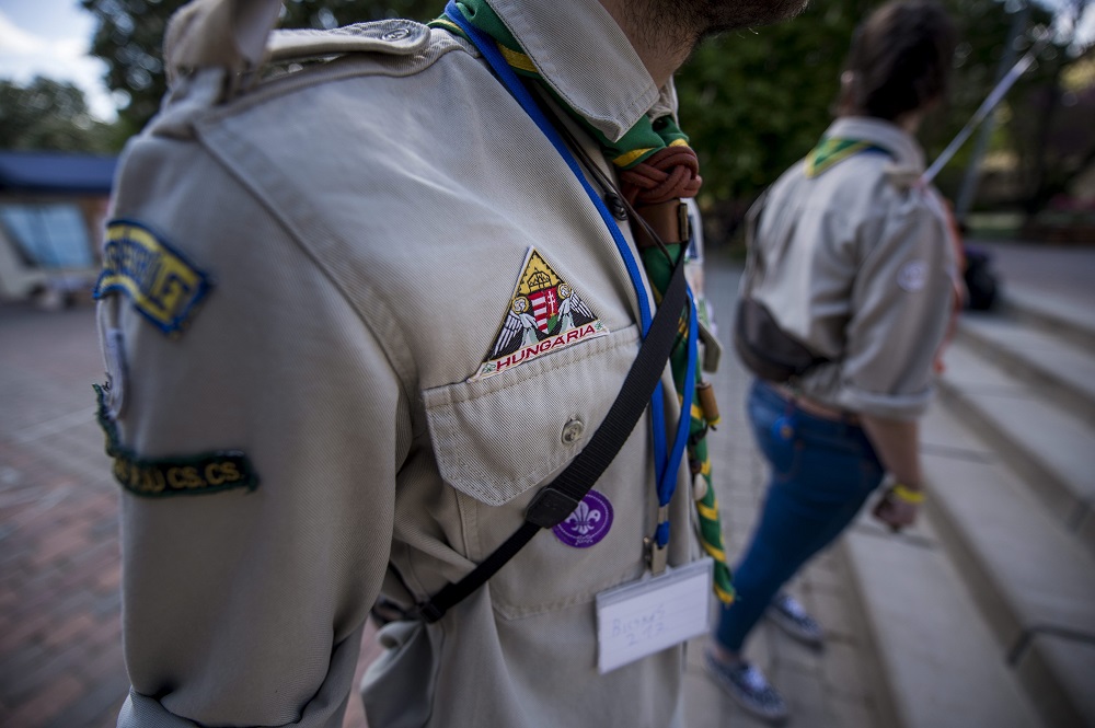 Balliberális lejáratás a cserkészek ellen