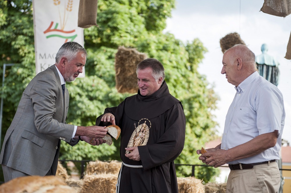 Nyolcadik évébe lépett a Magyarok Kenyere program