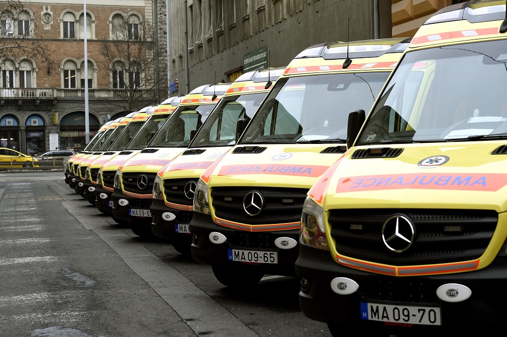 Nincs létszámstop a mentőknél