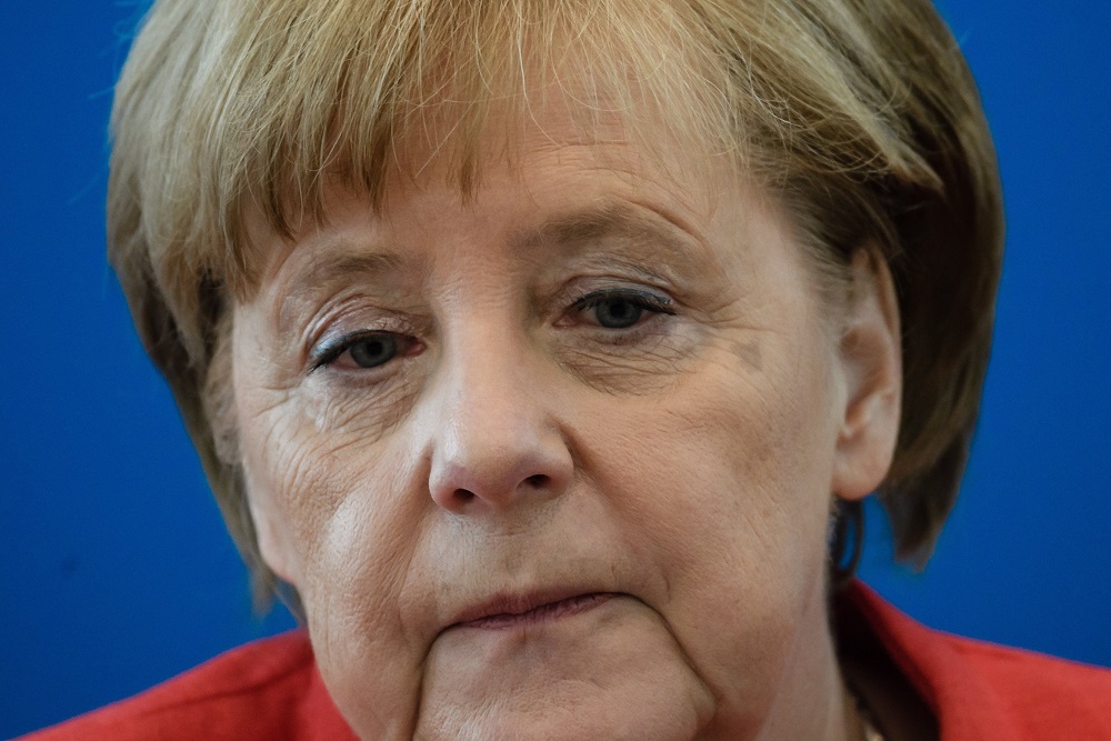 Rendteremtésről szónokolt Merkel