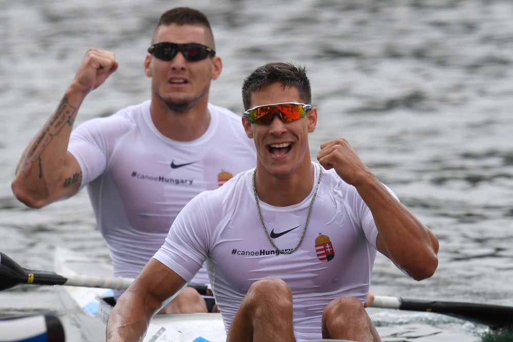 Negyvenhat magyar versenyző utazik a vb-re