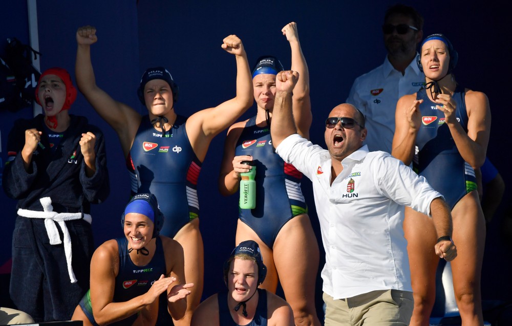 Elődöntőben a magyar lányok