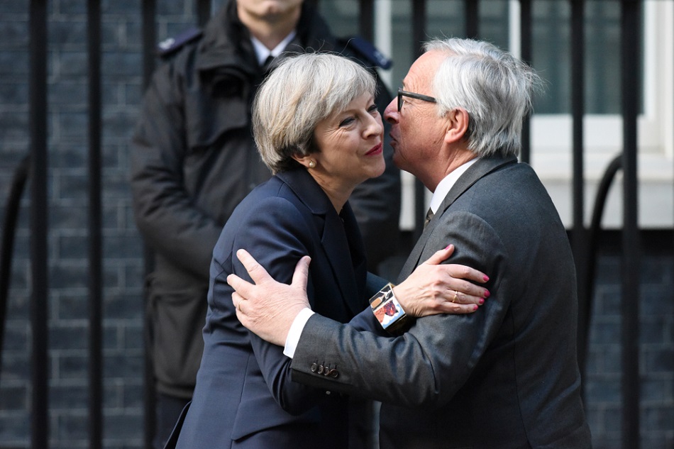 Theresa May szeretné, ha komolyan vennék javaslatait