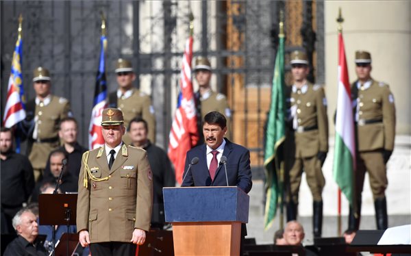 Nincs módunk középszerűnek lenni!