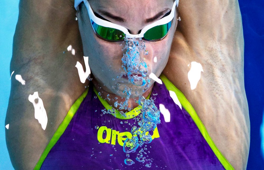 Burián Katalin bronzérmes 200 háton