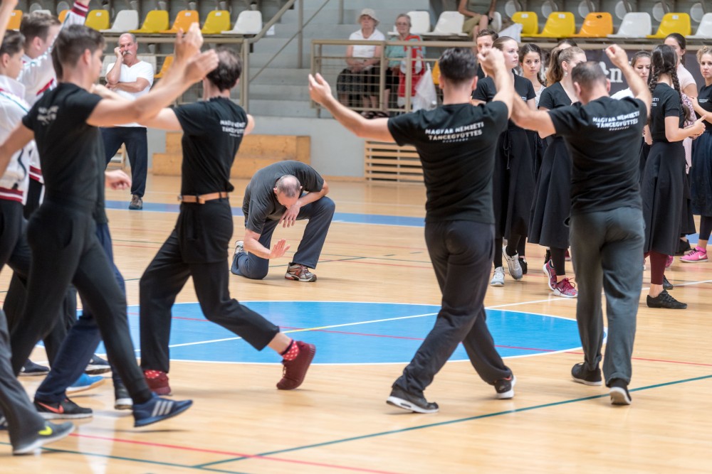 Ma mutatják be a Csíksomlyói passiót