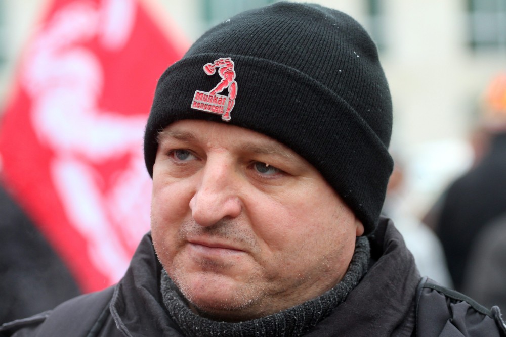 Az MSZP ma is üzent a kormánynak