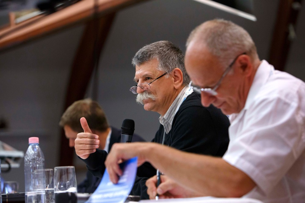 Abszurditás mindenki befogadását követelni