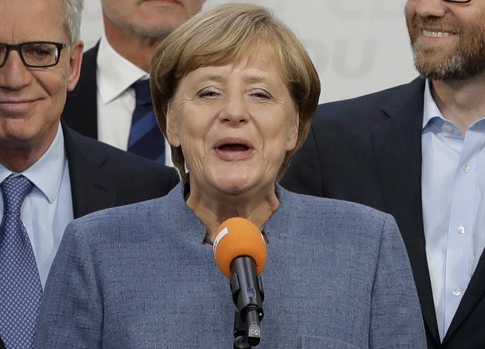 Merkel: legálisan és ne illegálisan érkezzenek!