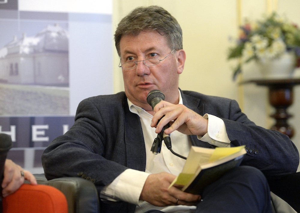 Leváltják Prőhle Gergelyt