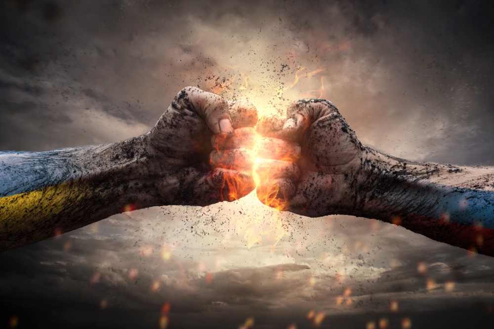 Porosenko is „orosz beavatkozással” riogat