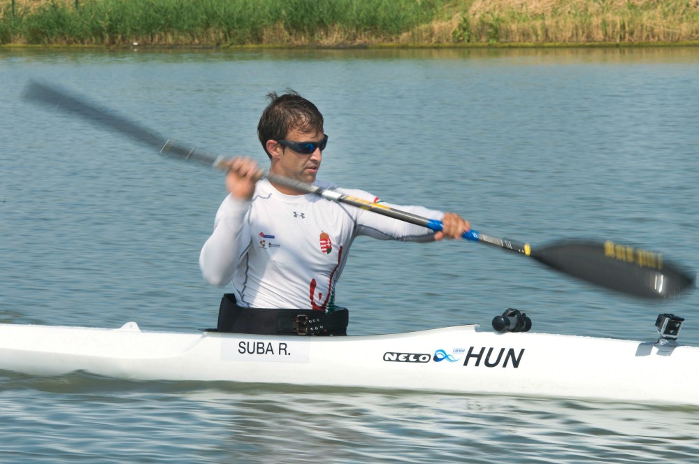 Magyar érem a paradöntőkben