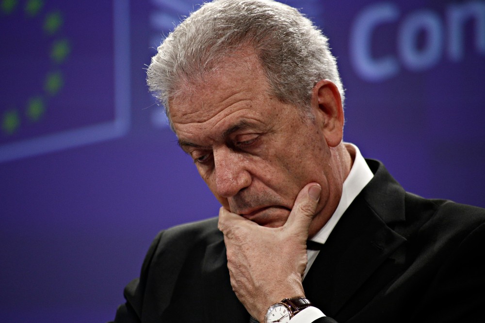 Avramopulosz nem beszélhet az EU nevében