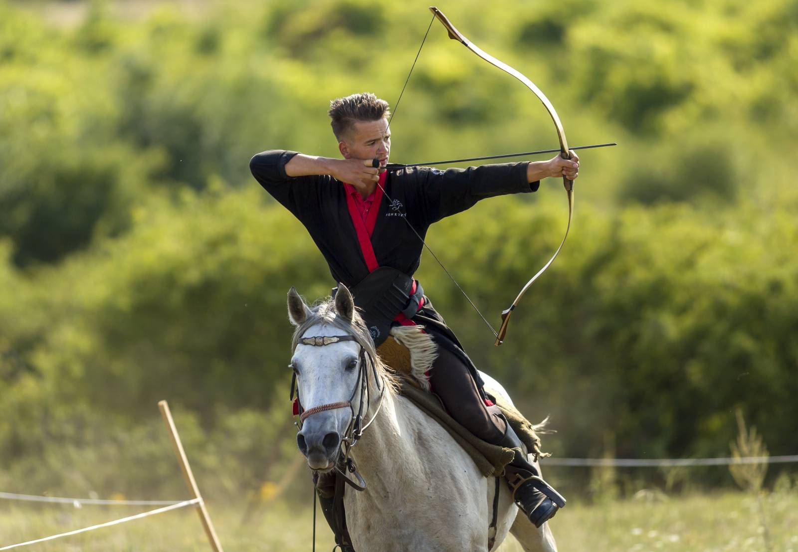 Világrekordokat döntöttek a magyar íjászok