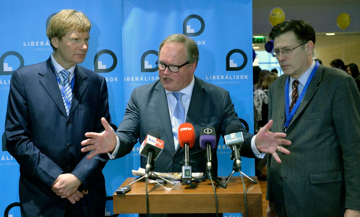 A Sargentini-jelentés elfogadását kérik a Liberálisok