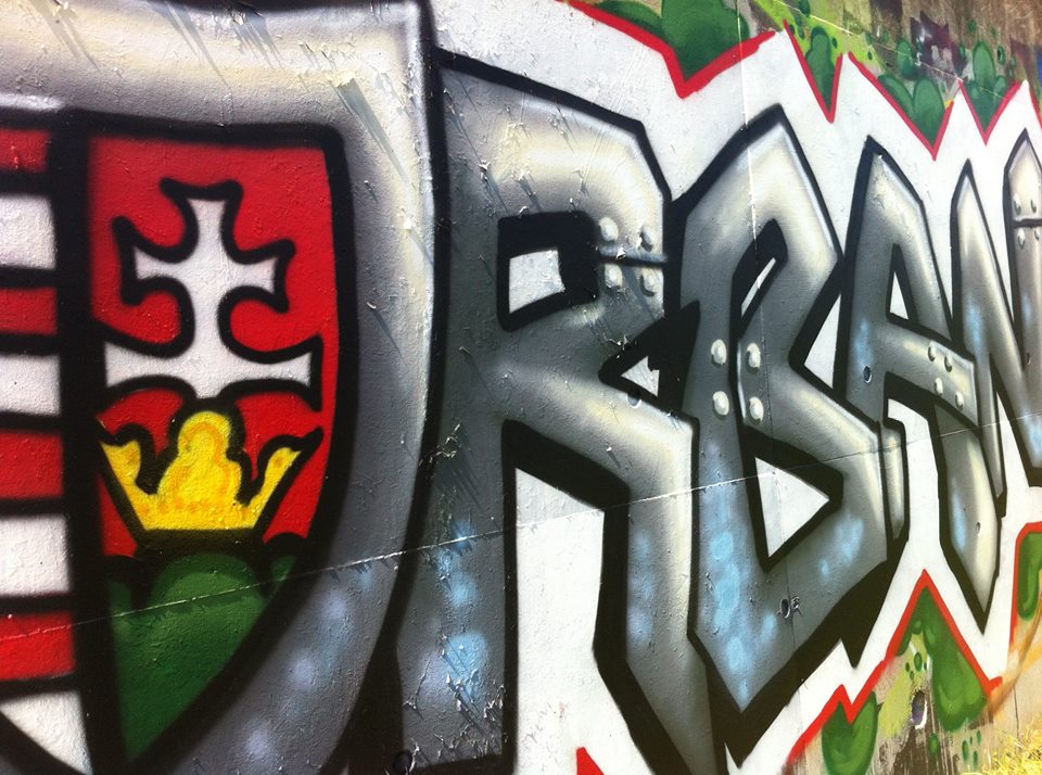 Orbán Viktort támogatja a francia művészcsoport