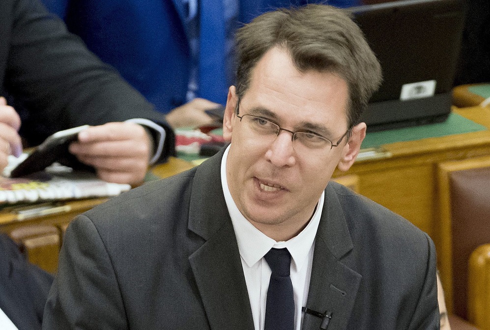 Jobbik: a Fidesz nem képes megvédeni az országot!