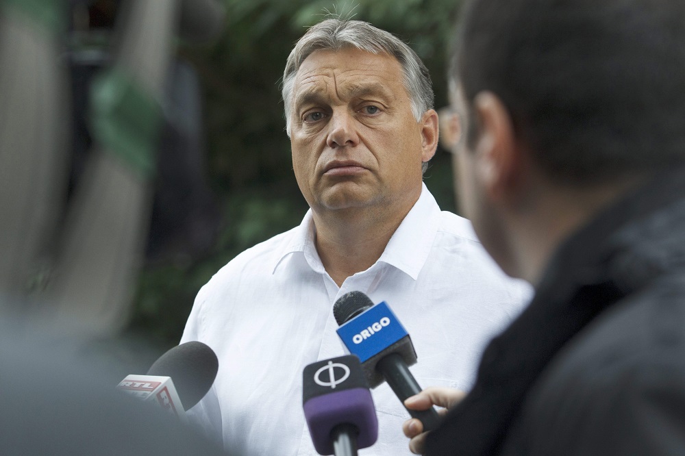 Orbán Viktor támogatja Andrej Babis javaslatát