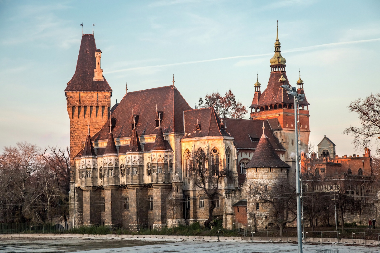 Interaktív kiállítás a Vajdahunyadvárban