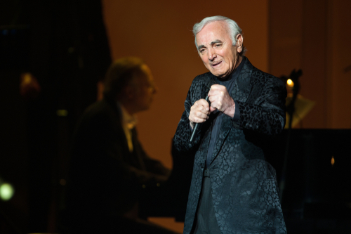Elhunyt Charles Aznavour francia sanzonénekes