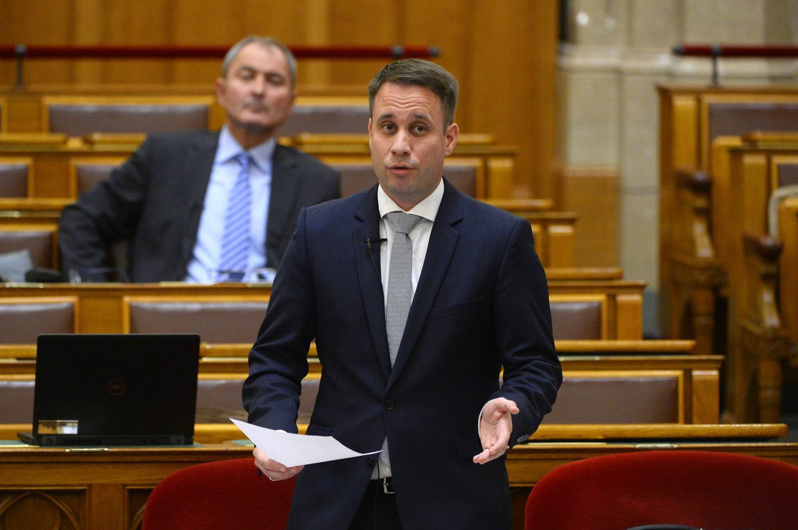 Nem engedünk a zsarolásnak