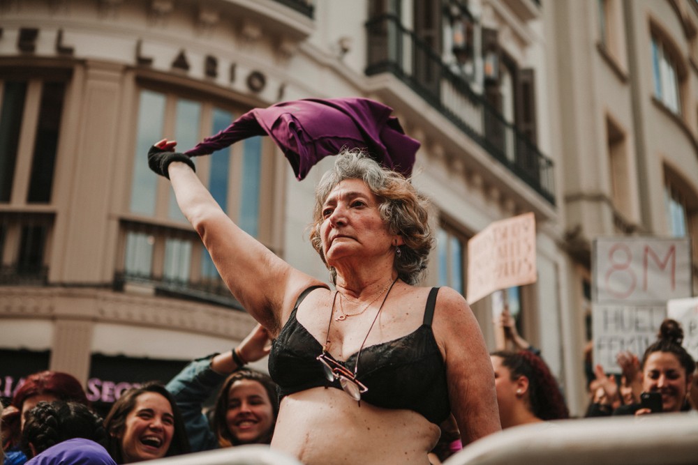 Hol kerül a legtöbb nő vezetői pozícióba?