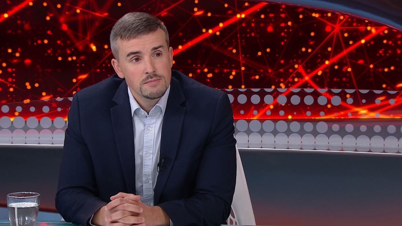 Botrányokozásba menekült Jakab Péter