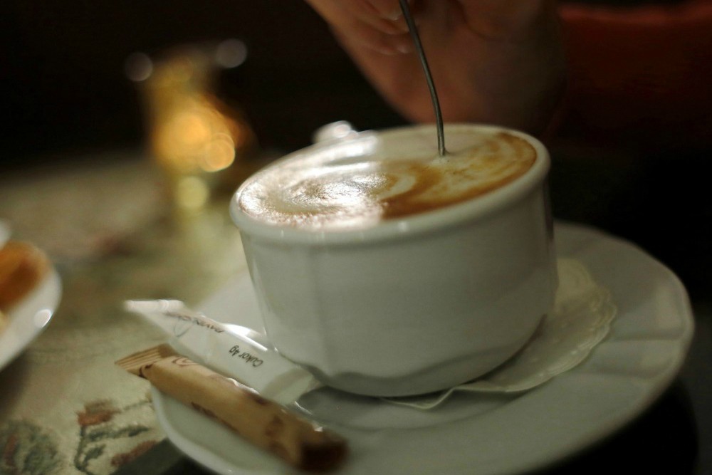 Kávéról – kávé mellé