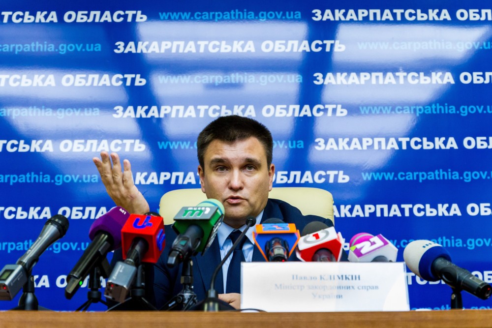 Klimkin hangnemet váltott