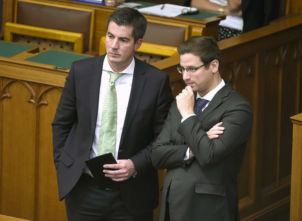 A Sargentini-jelentésre adandó válaszról döntenek