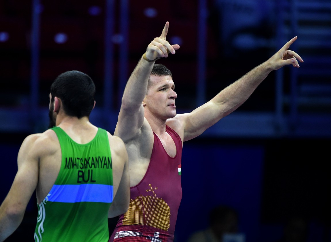 Döntőbe jutott Bácsi és Korpási