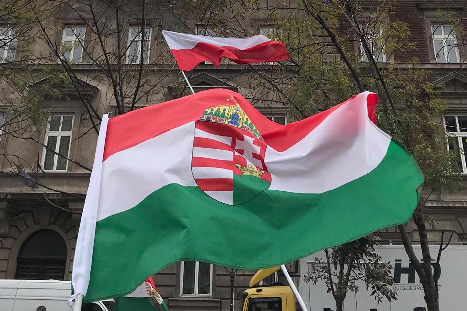 Politico: Magyarország és Lengyelország a hibás